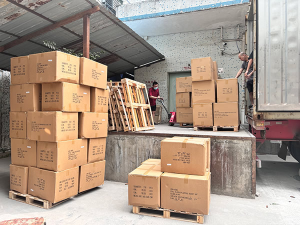 Loading and shipping