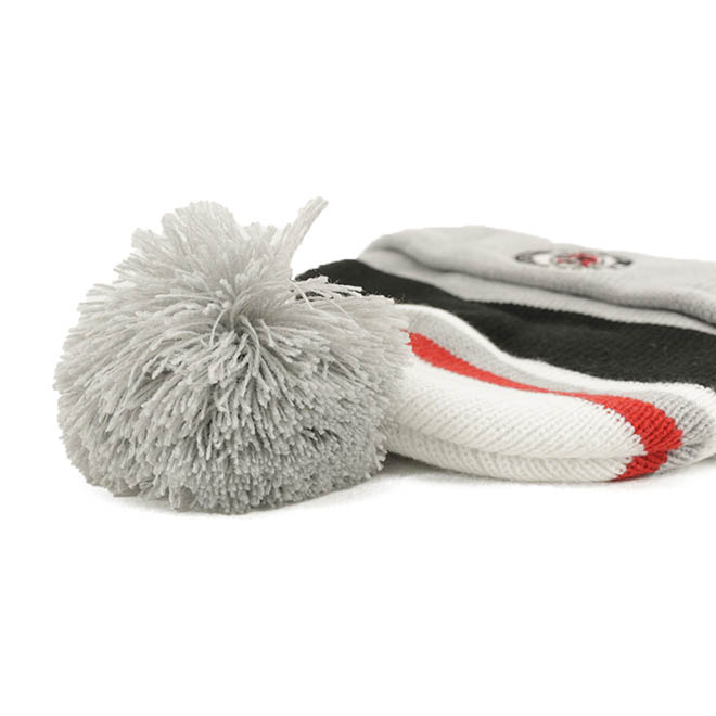 Custom Design Two Tone Embroidery Logo Pom Warm Knitted Cap Winter Hat