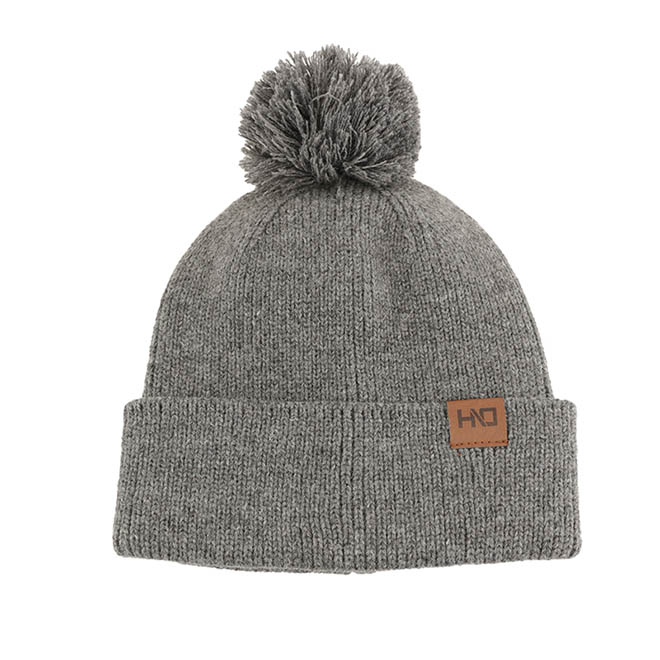 Custom Leather Patch Logo Pom Pom Outdoor Warm Knitted Cap Winter Hat
