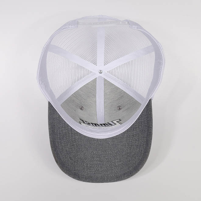 Custom 6 Panel Hemp Embroidery Logo Curved Brim Men Mesh Cap Trucker Hat